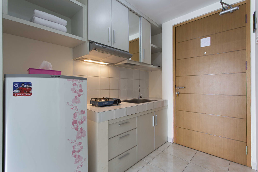 Reddoorz Apartment @ Margonda Residence Depok Εξωτερικό φωτογραφία