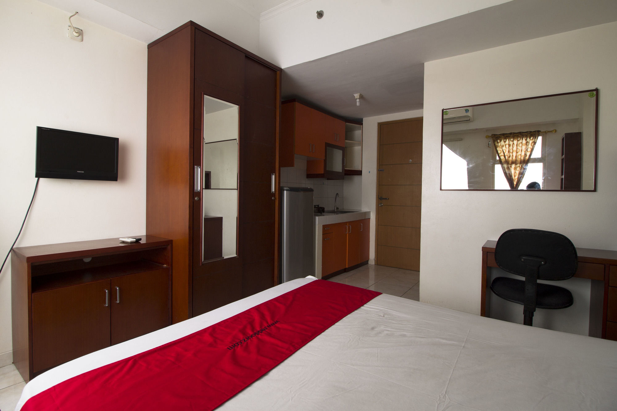 Reddoorz Apartment @ Margonda Residence Depok Εξωτερικό φωτογραφία