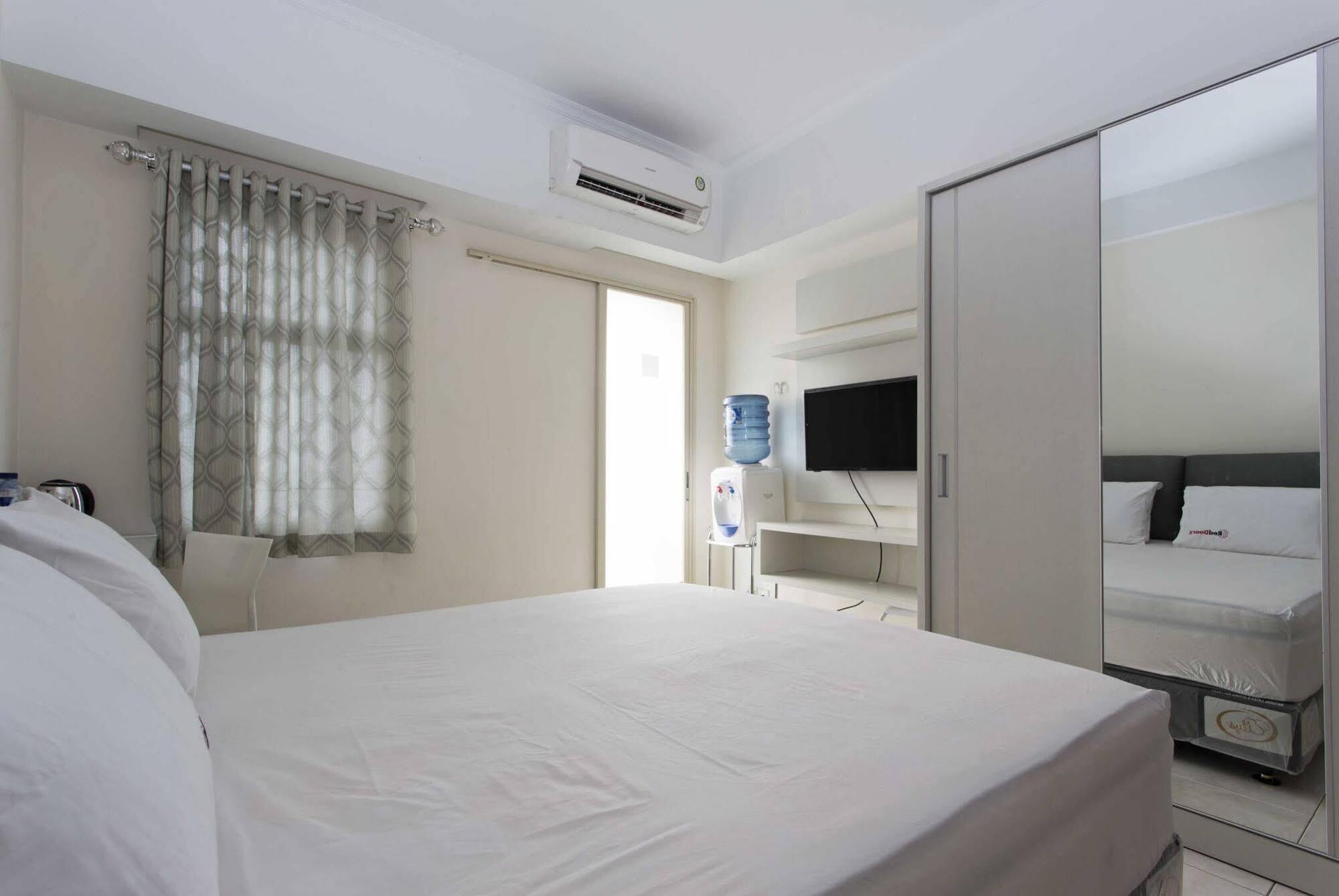 Reddoorz Apartment @ Margonda Residence Depok Εξωτερικό φωτογραφία